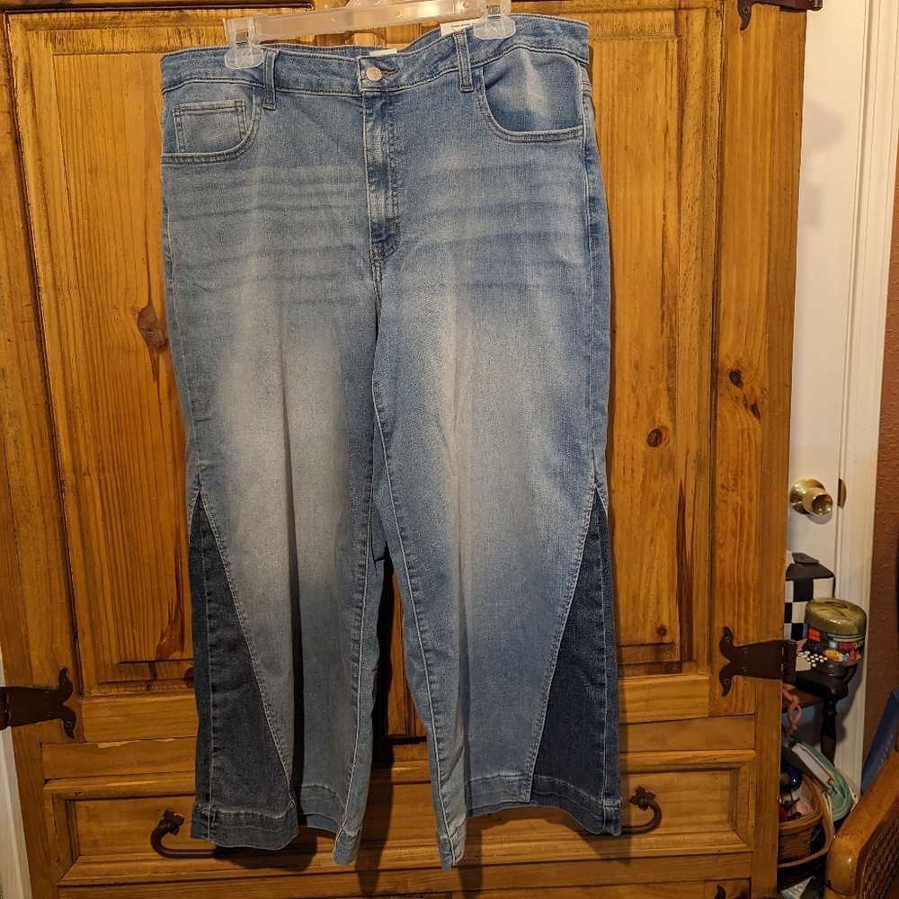 Time and Tru High Rise Two-Tone Jeans